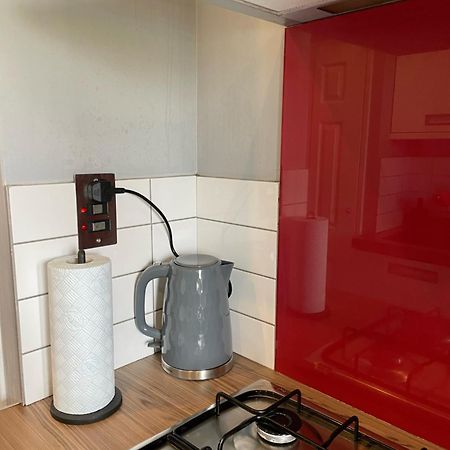 Top Floor 1 Bedroom Apartment With Views Over لندن المظهر الخارجي الصورة